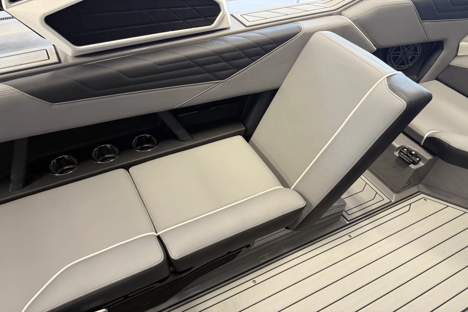 2025 Nautique Super Air Nautique S23 Image Thumbnail #27