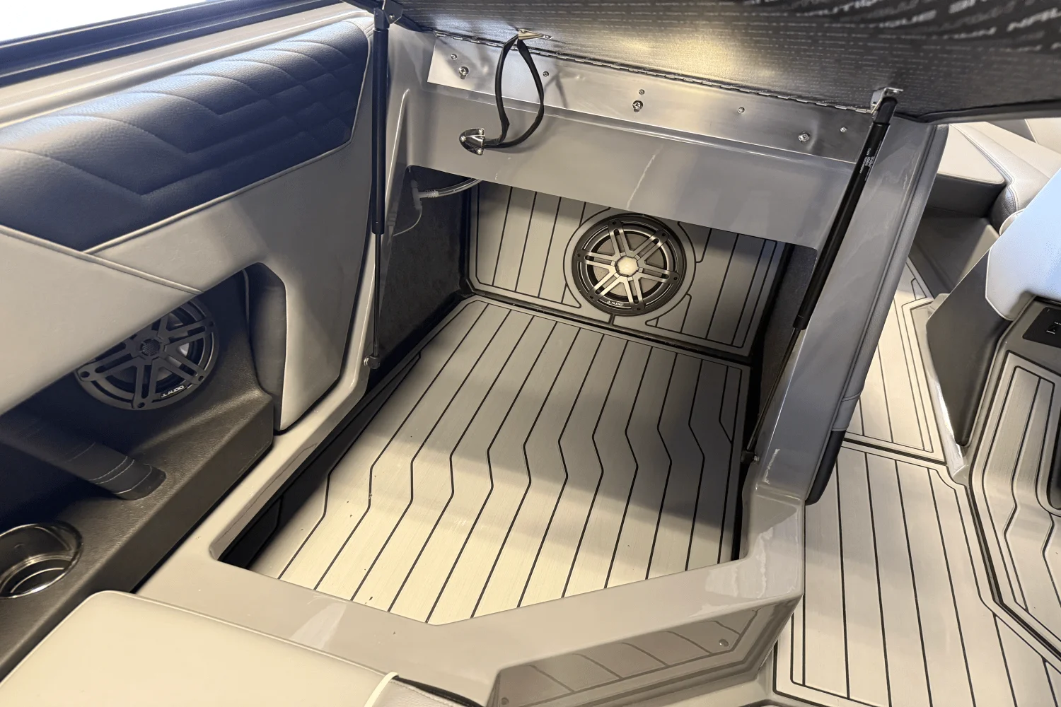 2025 Nautique Super Air Nautique S23 Image Thumbnail #24