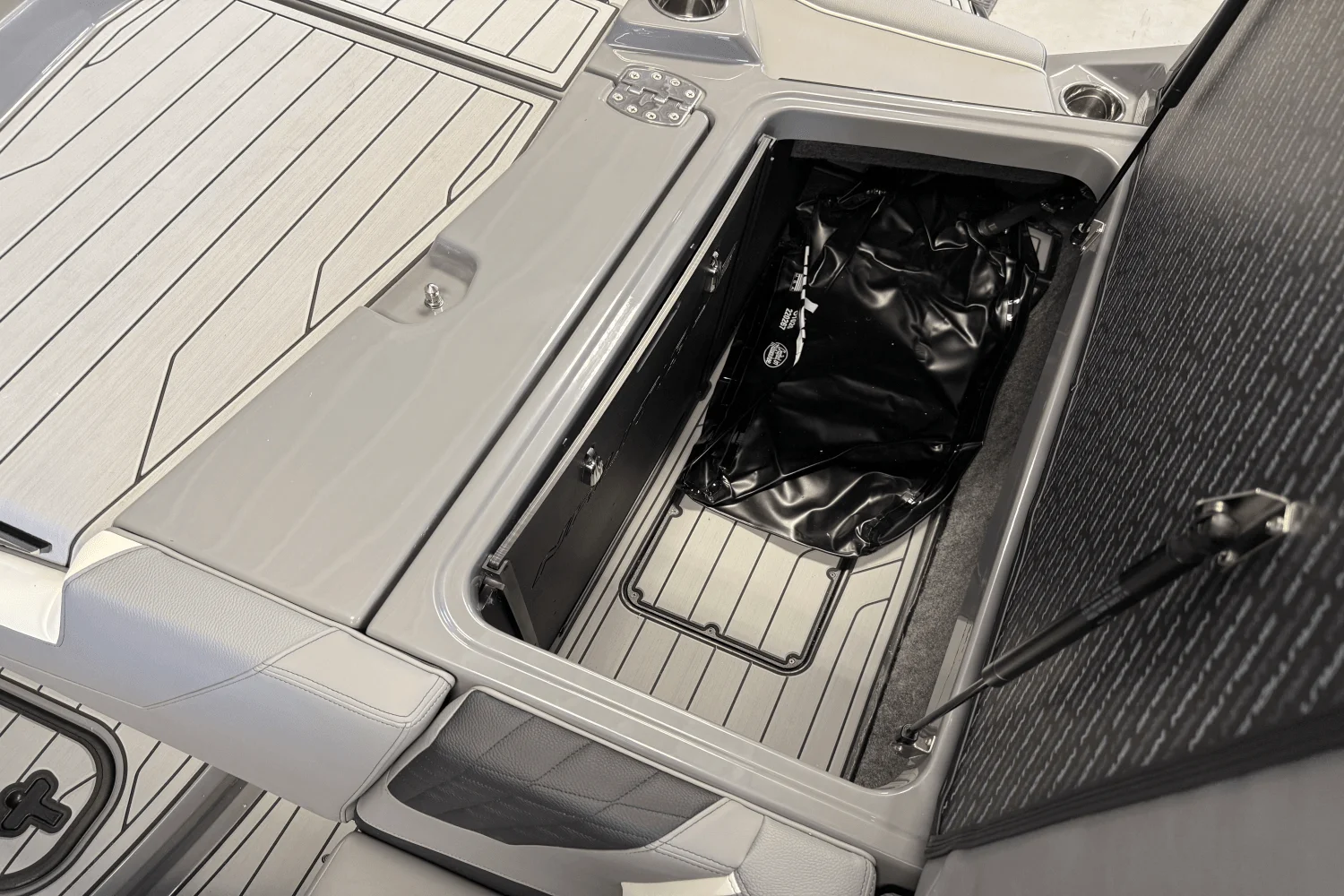 2025 Nautique Super Air Nautique S23 Image Thumbnail #42