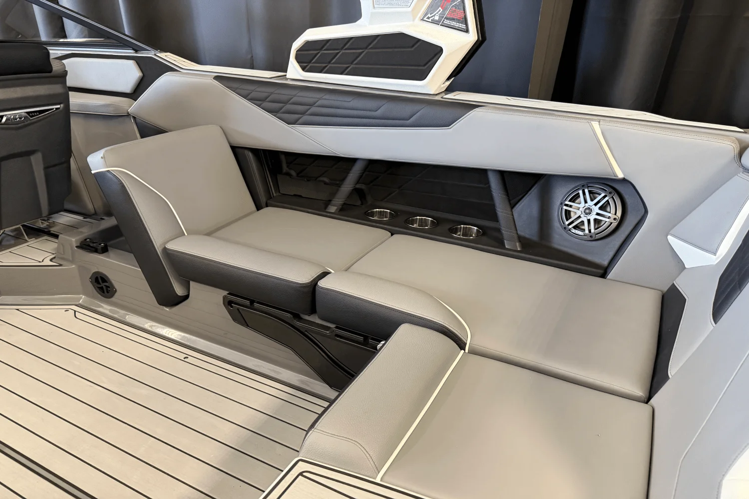 2025 Nautique Super Air Nautique S23 Image Thumbnail #33