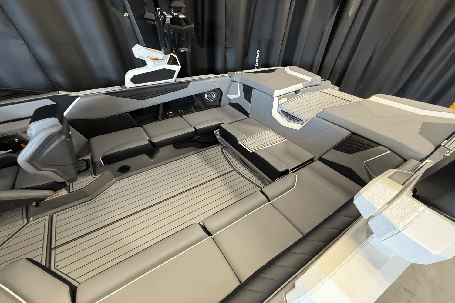 2025 Nautique Super Air Nautique S23 Image Thumbnail #9