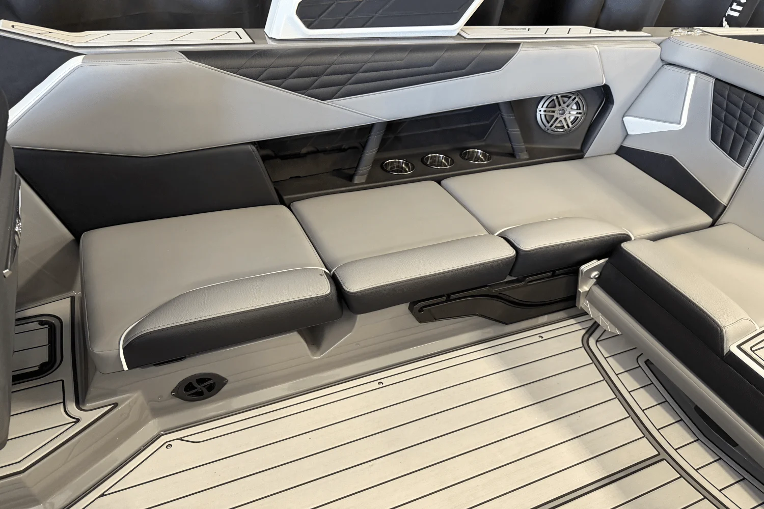 2025 Nautique Super Air Nautique S23 Image Thumbnail #31