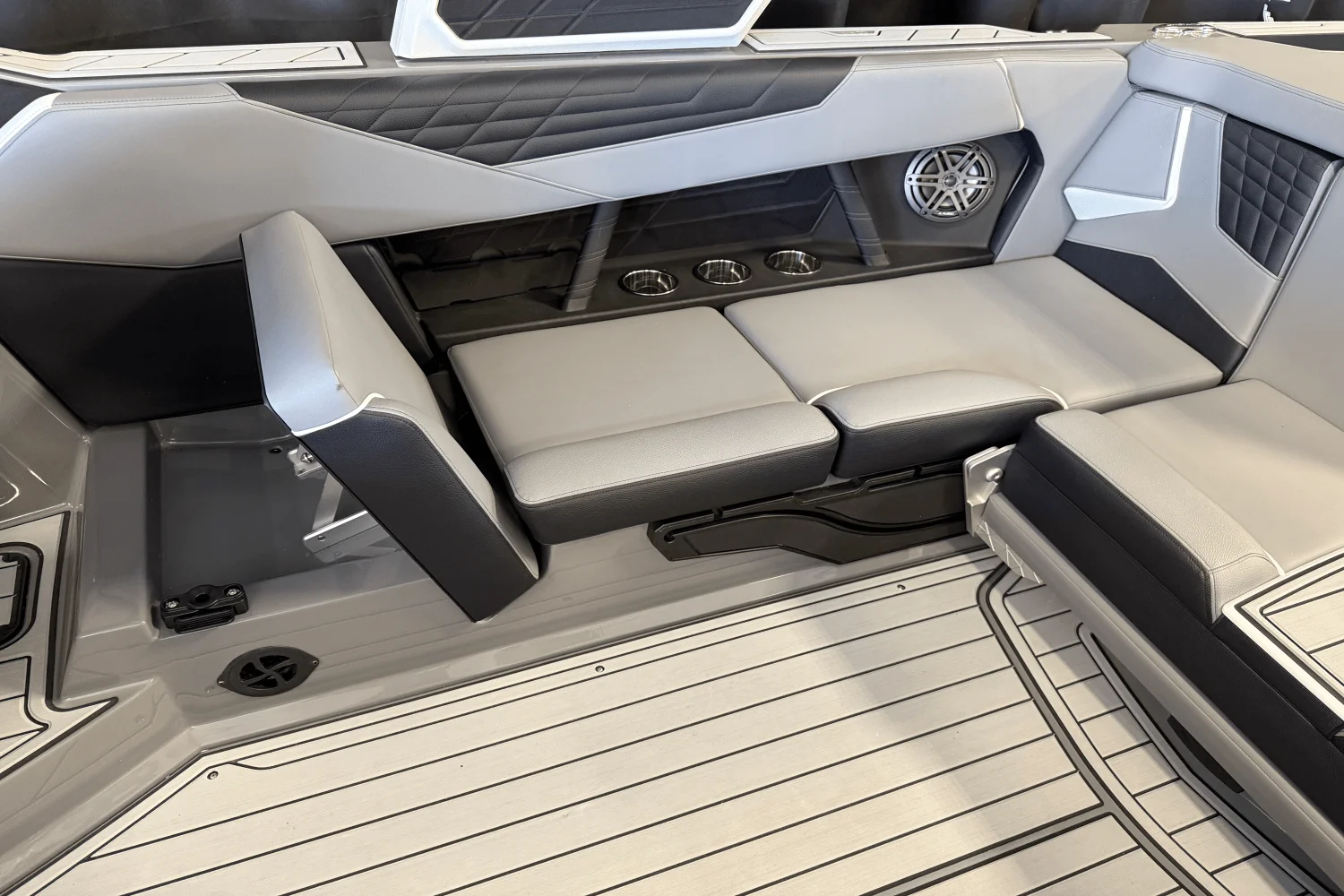 2025 Nautique Super Air Nautique S23 Image Thumbnail #32