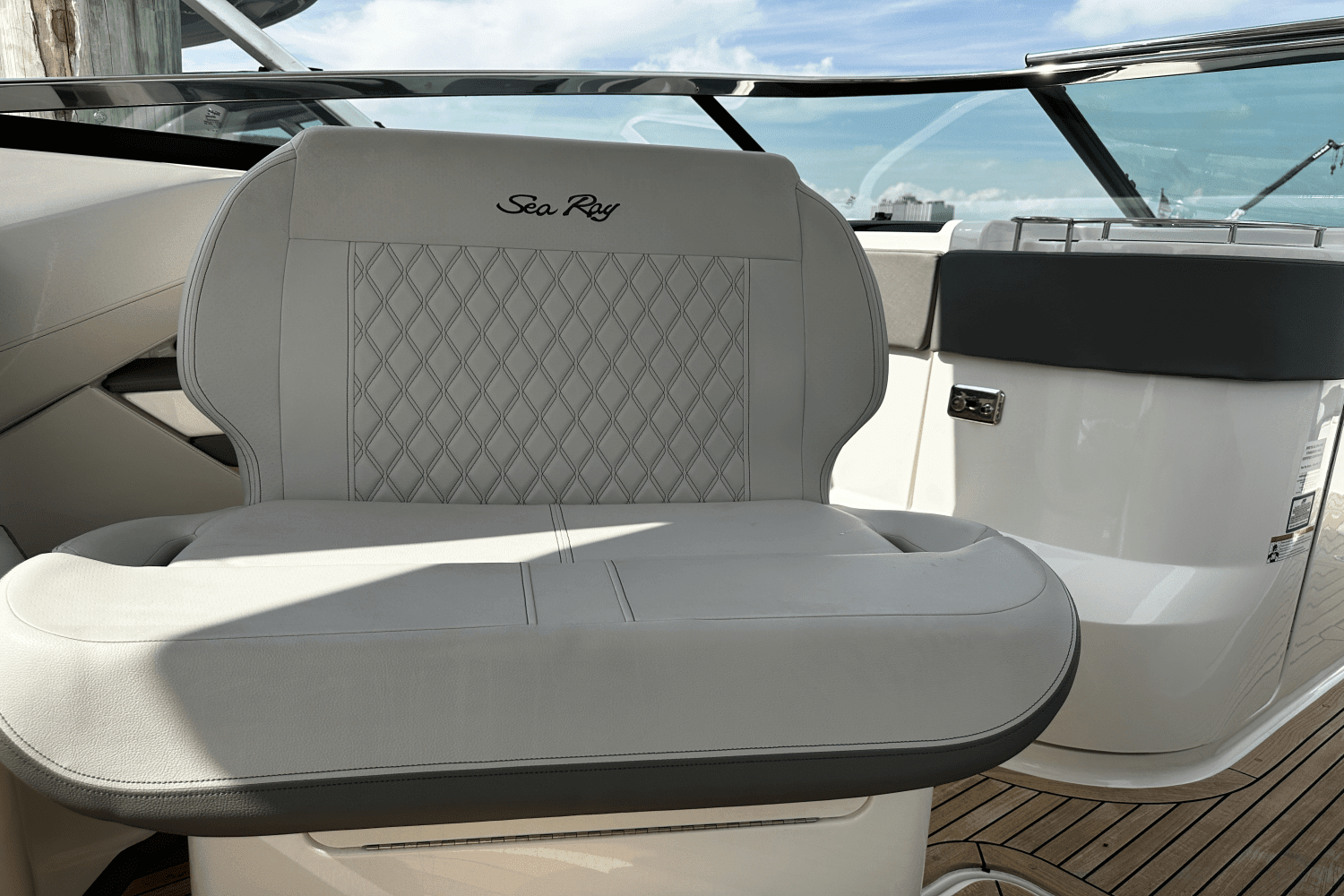 2022 Sea Ray 310 SLX-OB Image Thumbnail #29