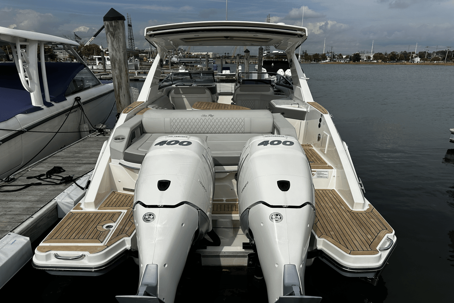 2022 Sea Ray 310 SLX-OB Image Thumbnail #2