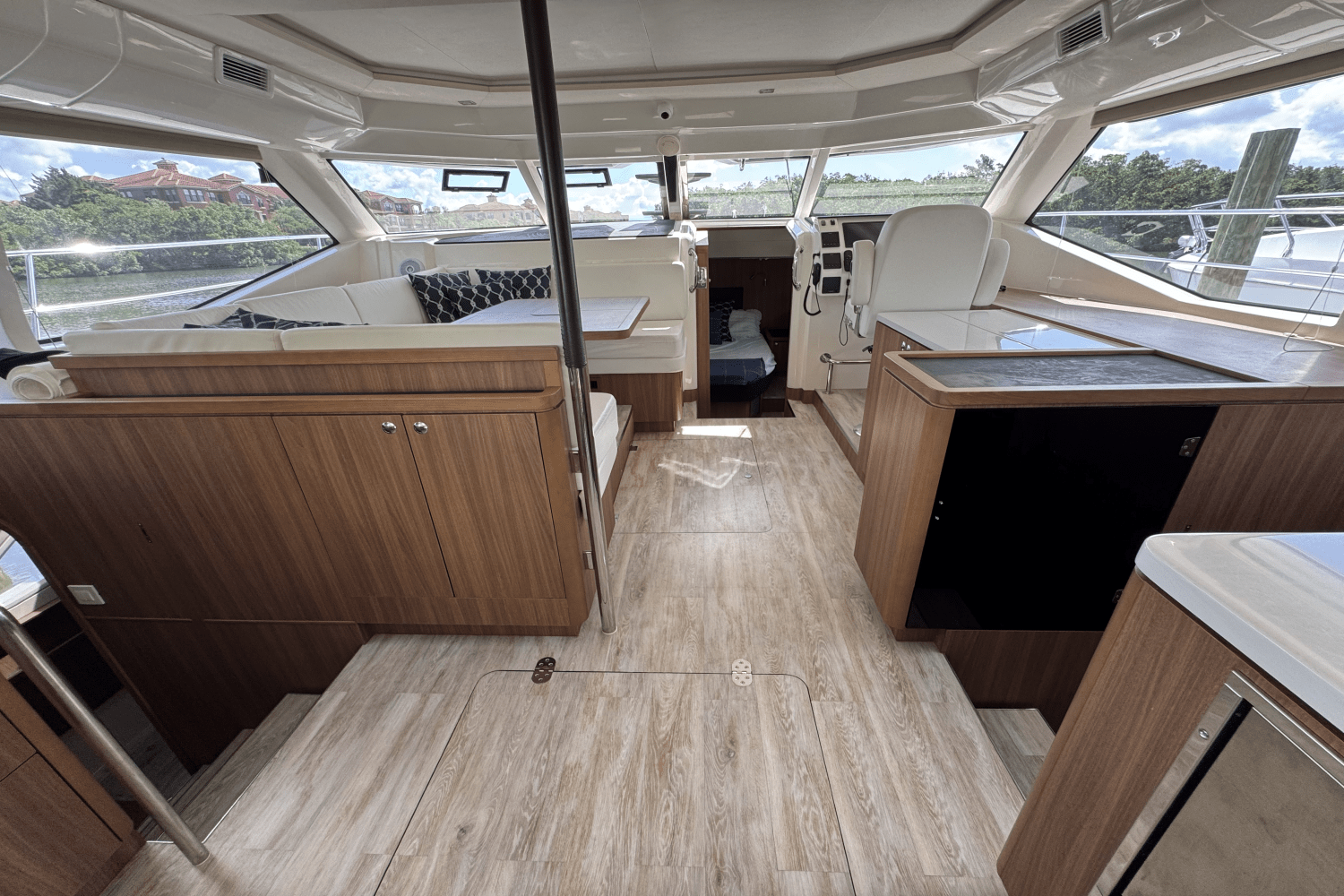 2021 Aquila 44 Image Thumbnail #12
