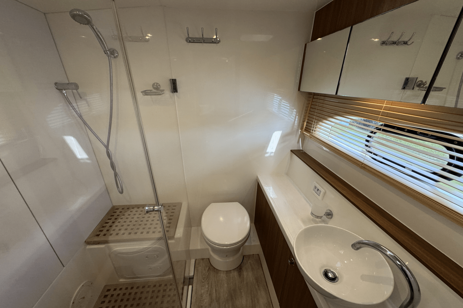 2021 Aquila 44 Image Thumbnail #48
