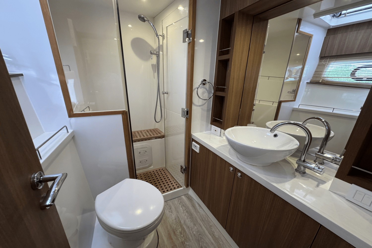 2021 Aquila 44 Image Thumbnail #35