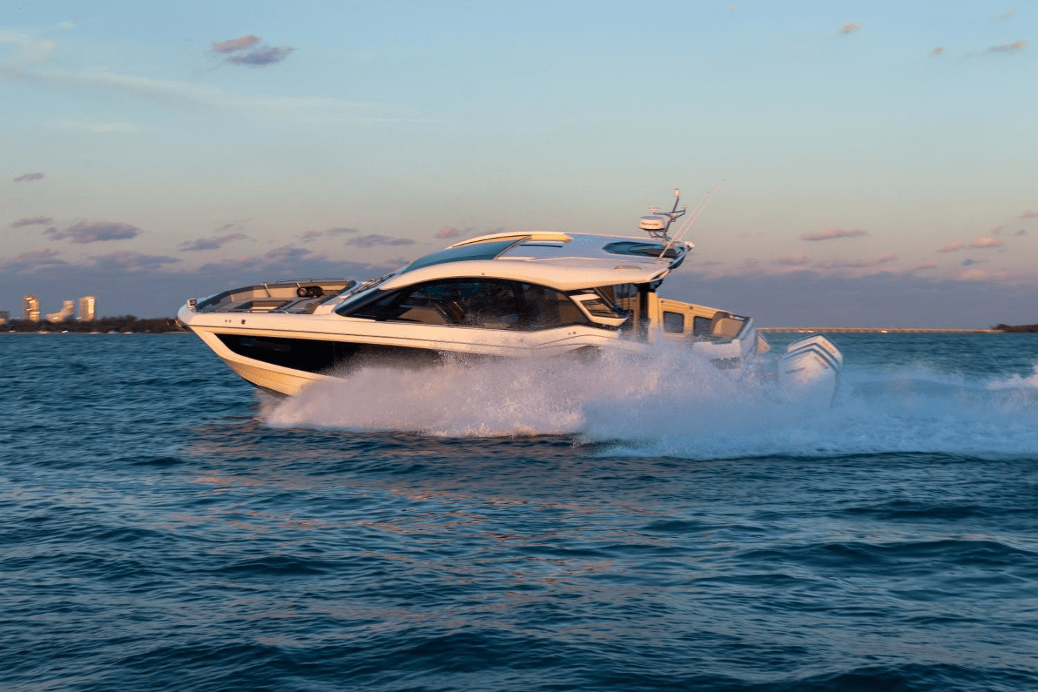 2025 Galeon 435 GTO Image Thumbnail #3