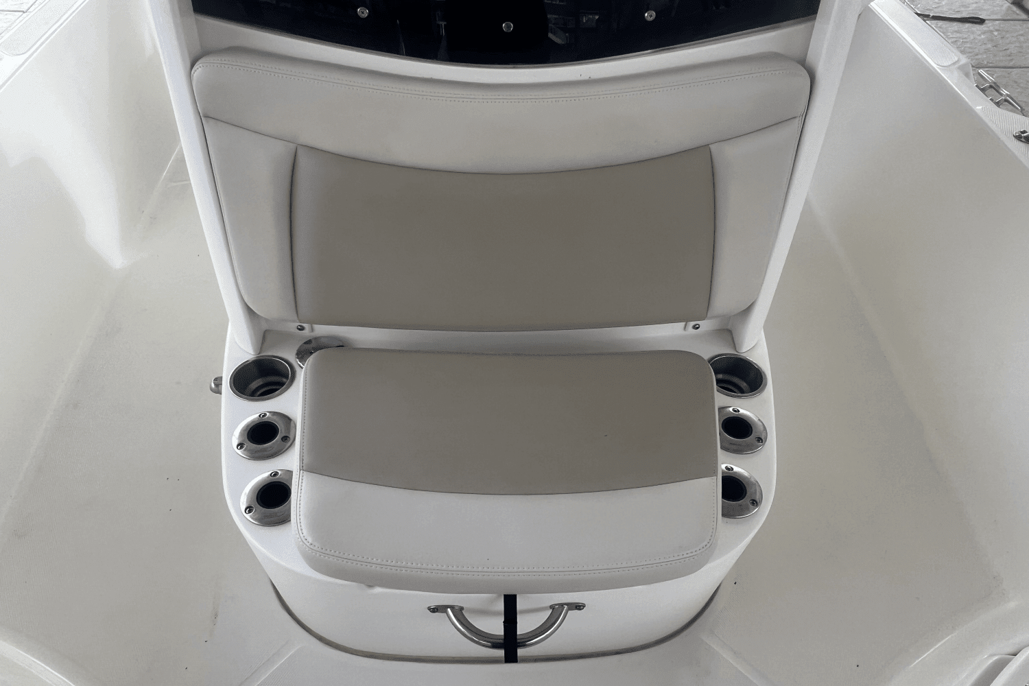 2021 Boston Whaler 24 DAUNTLESS Image Thumbnail #15