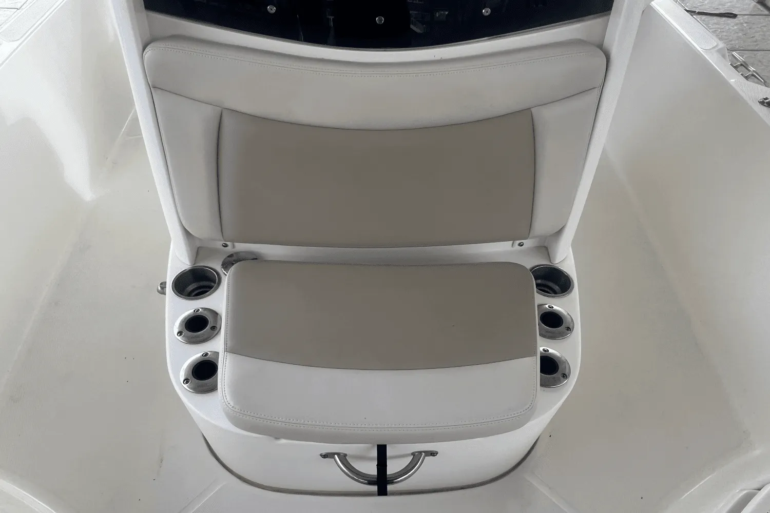 2021 Boston Whaler 24 DAUNTLESS Image Thumbnail #15
