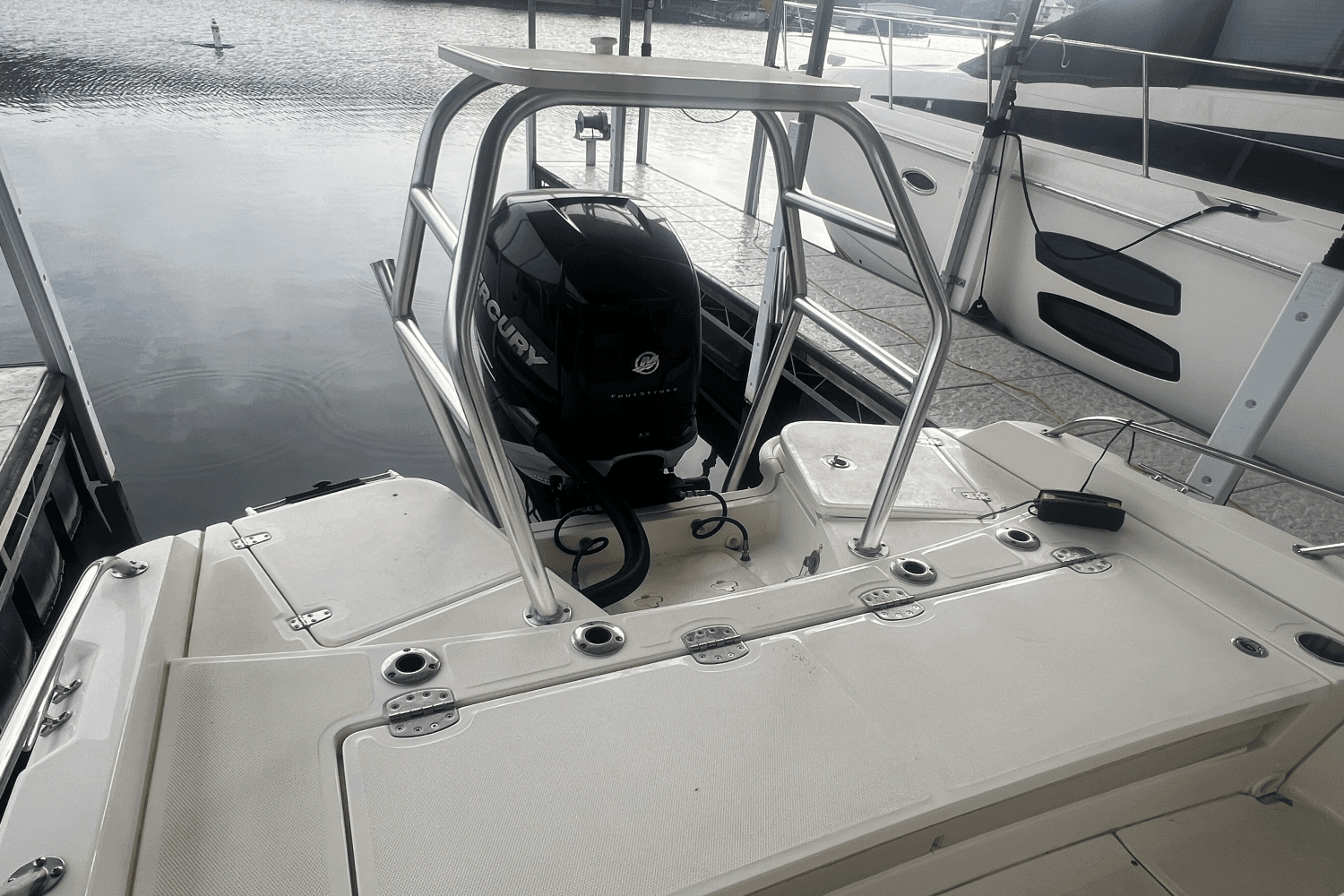 2021 Boston Whaler 24 DAUNTLESS Image Thumbnail #20