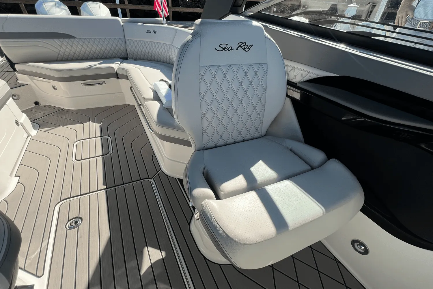 2024 Sea Ray 280 SLX OUTBOARD Image Thumbnail #15