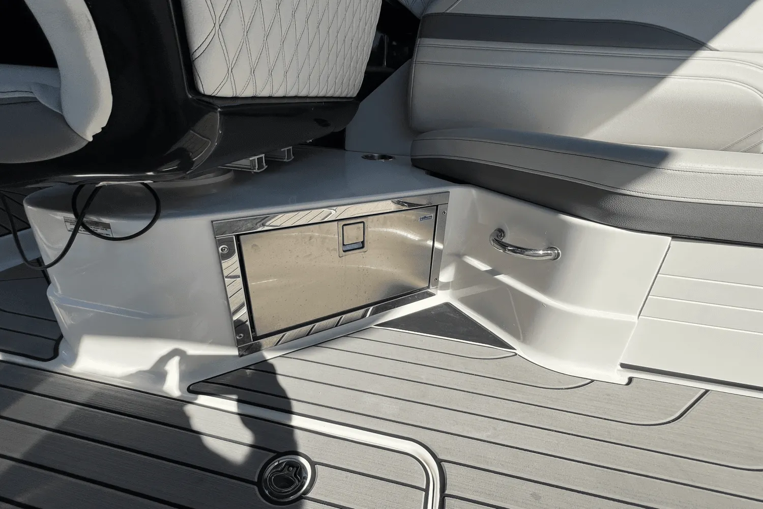 2024 Sea Ray 280 SLX OUTBOARD Image Thumbnail #17