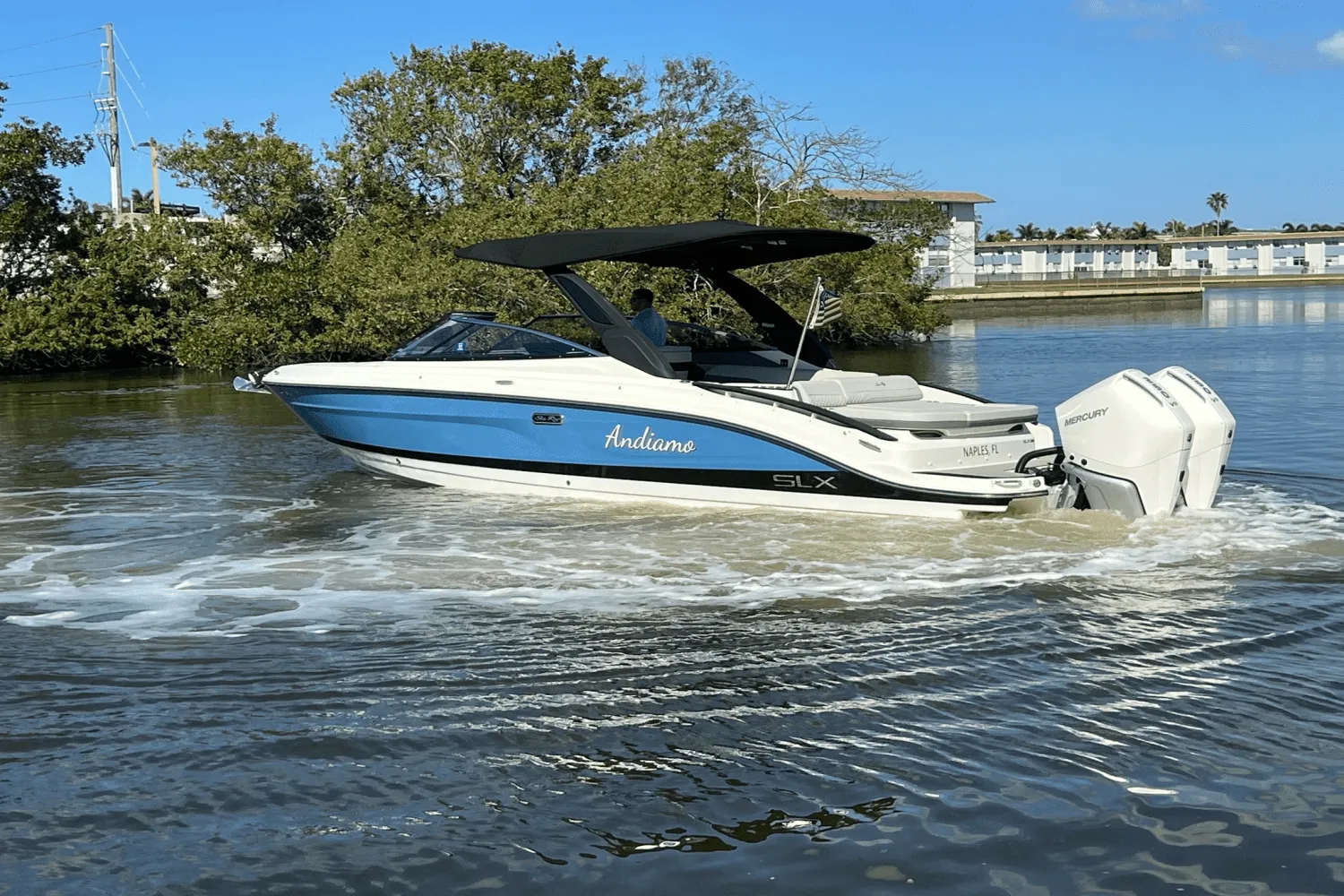 2024 Sea Ray 280 SLX OUTBOARD Image Thumbnail #0