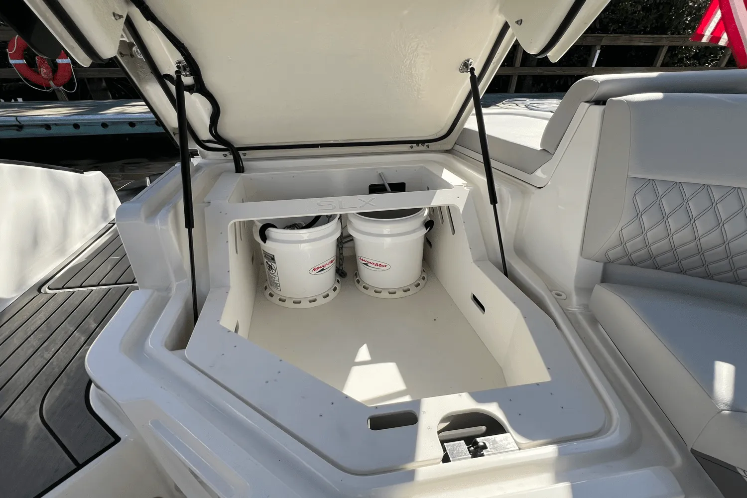 2024 Sea Ray 280 SLX OUTBOARD Image Thumbnail #18