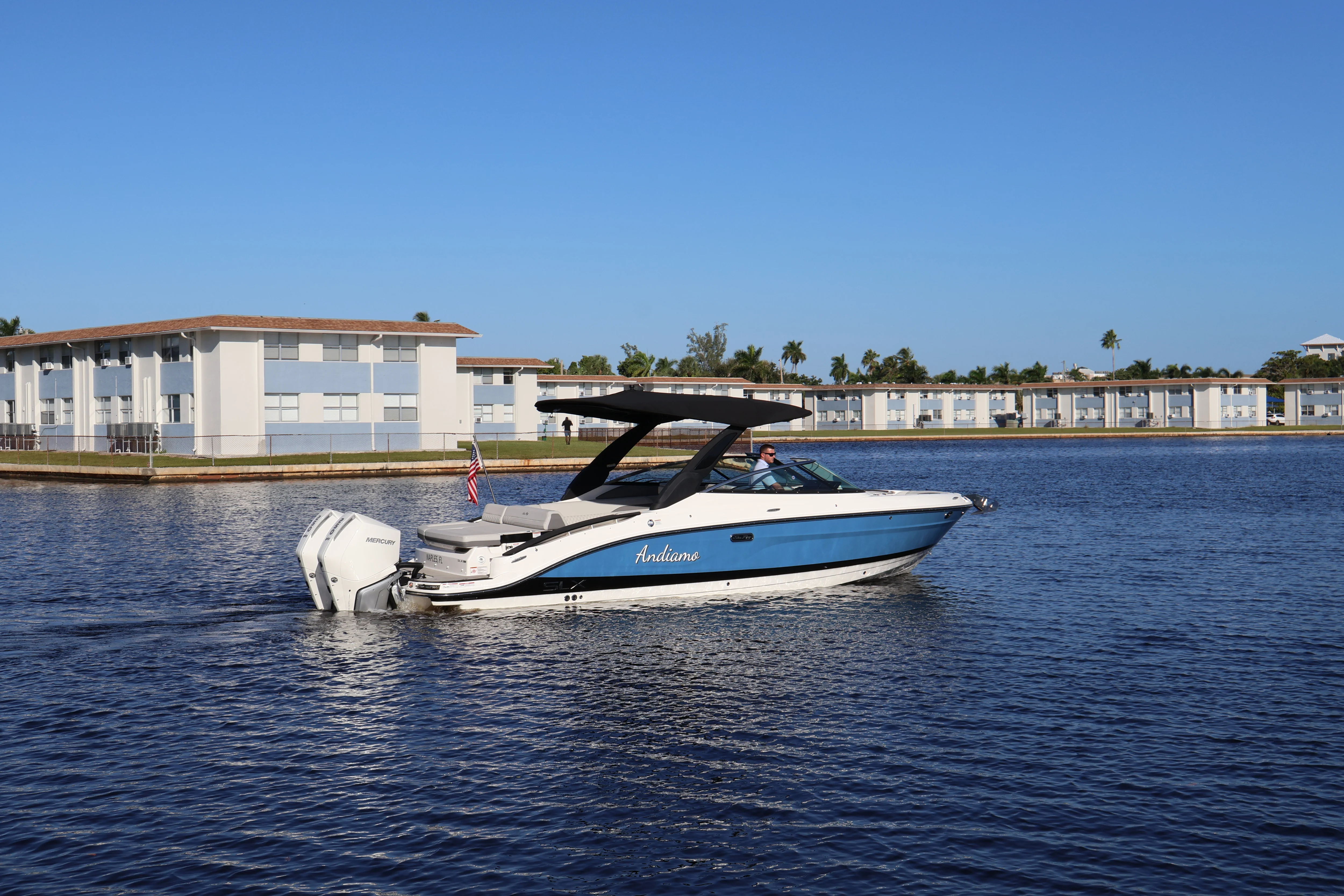 2024 Sea Ray 280 SLX OUTBOARD Image Thumbnail #1