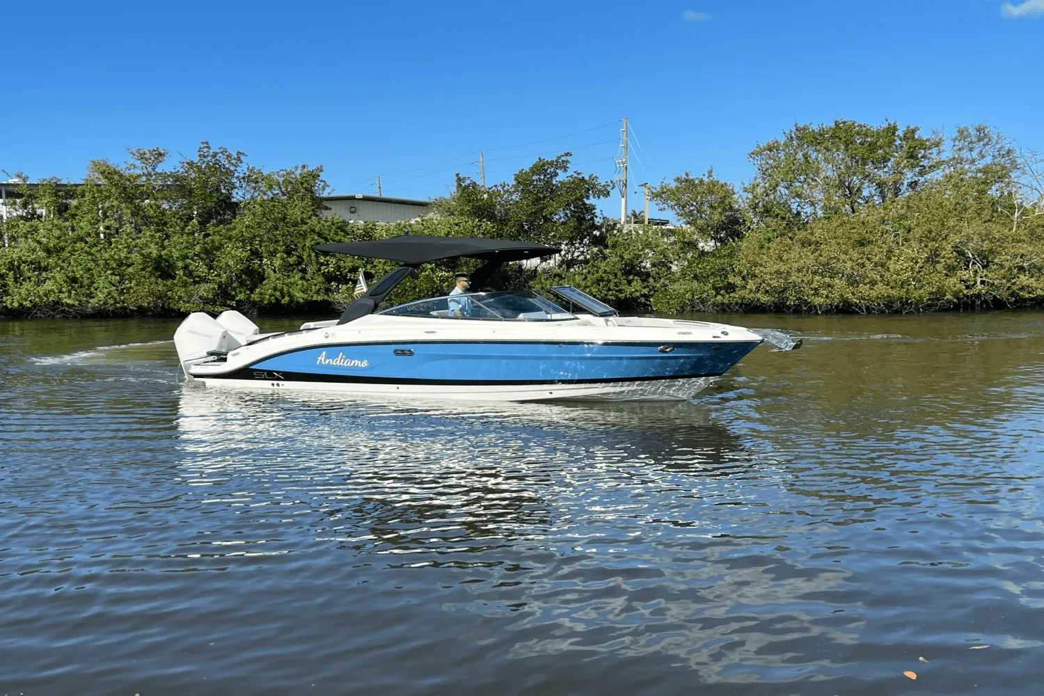 2024 Sea Ray 280 SLX OUTBOARD Image Thumbnail #2