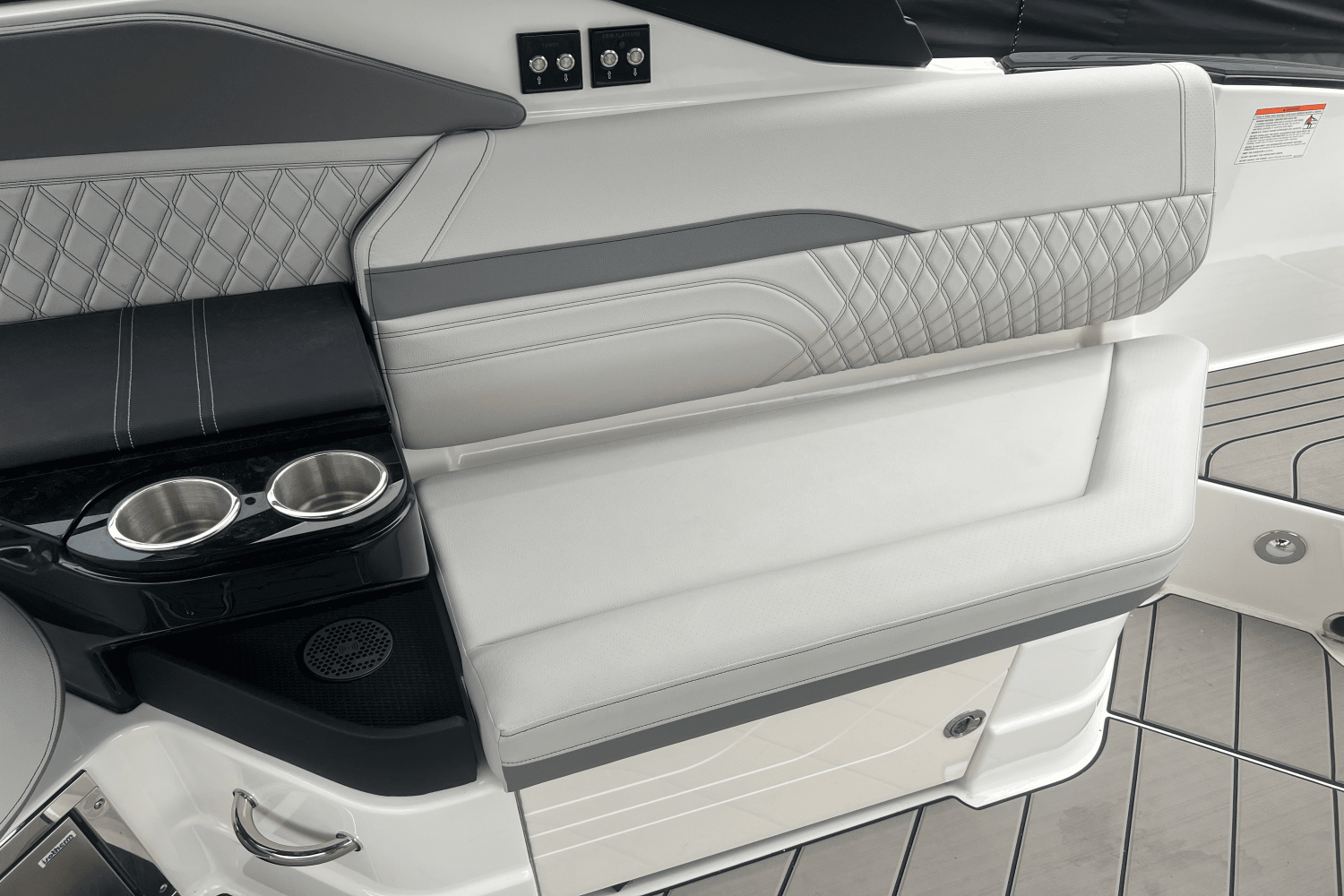 2025 Sea Ray SLX 280 Image Thumbnail #40