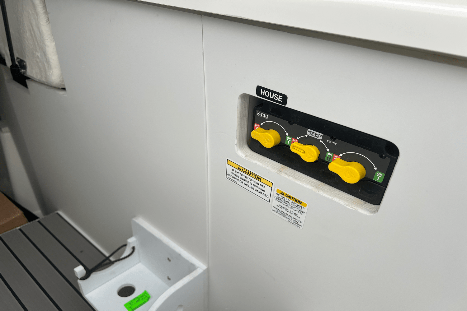 2025 Sea Ray SLX 280 Image Thumbnail #67