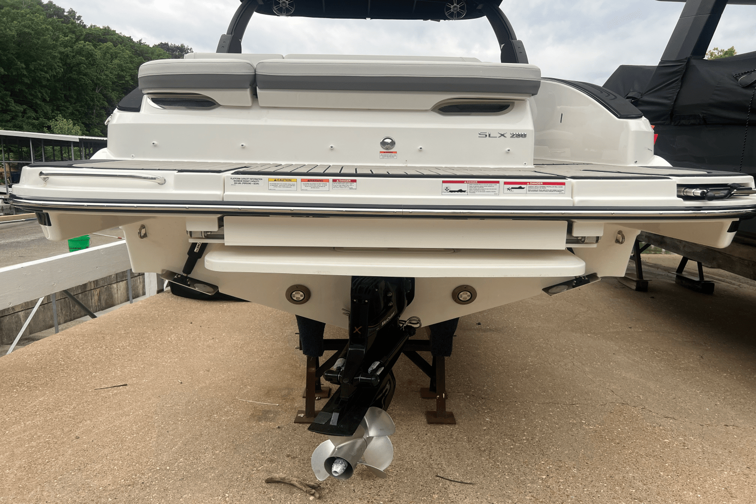 2025 Sea Ray SLX 280 Image Thumbnail #69