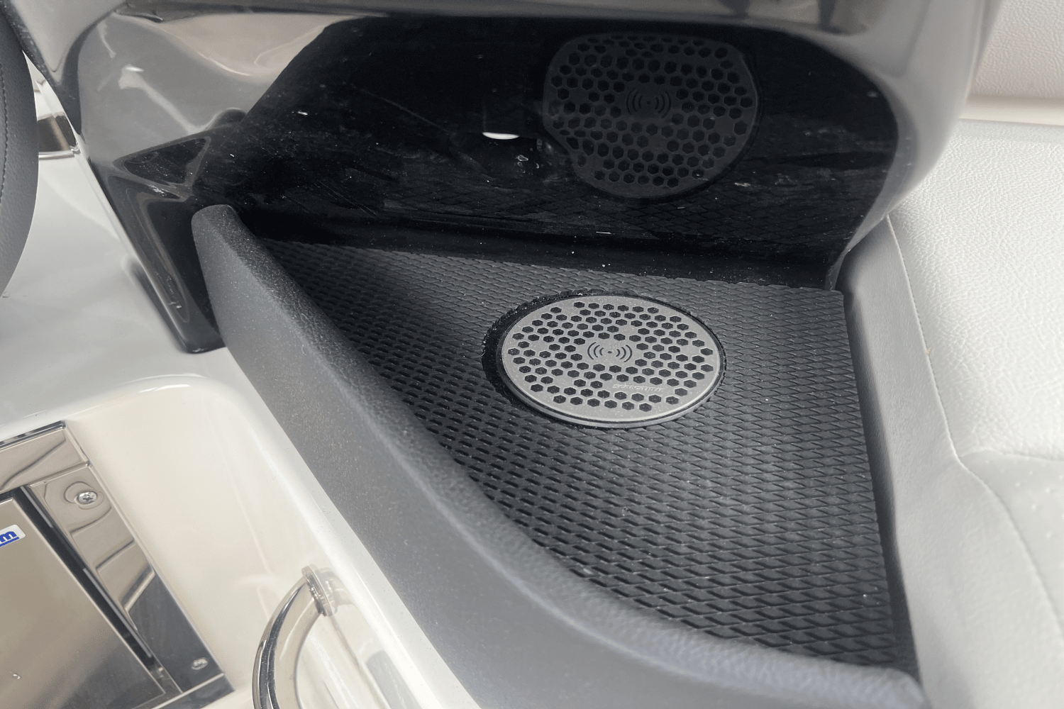 2025 Sea Ray SLX 280 Image Thumbnail #44