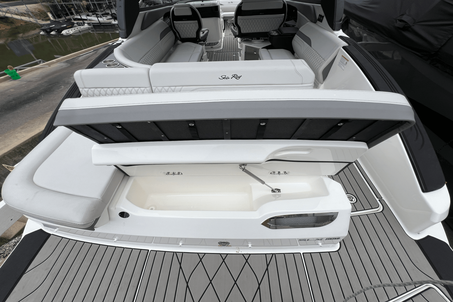 2025 Sea Ray SLX 280 Image Thumbnail #64