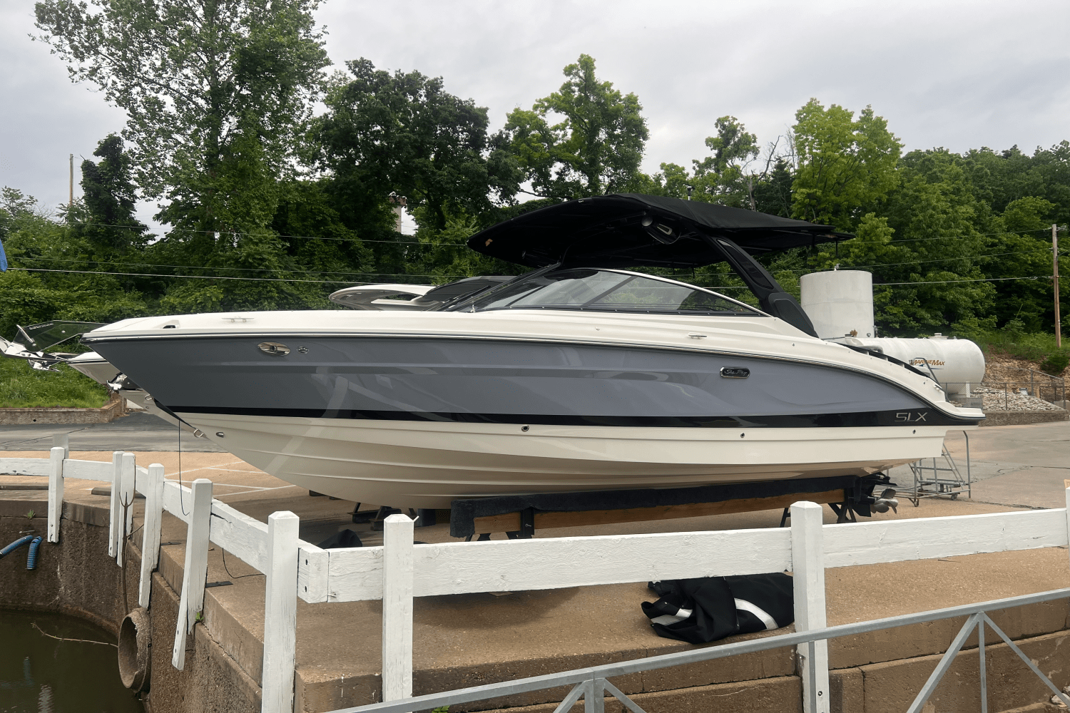 2025 Sea Ray SLX 280 Image Thumbnail #0