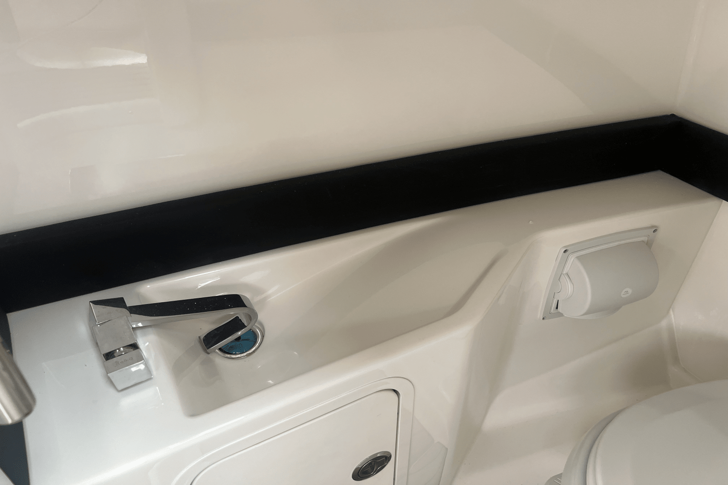 2025 Sea Ray SLX 280 Image Thumbnail #35
