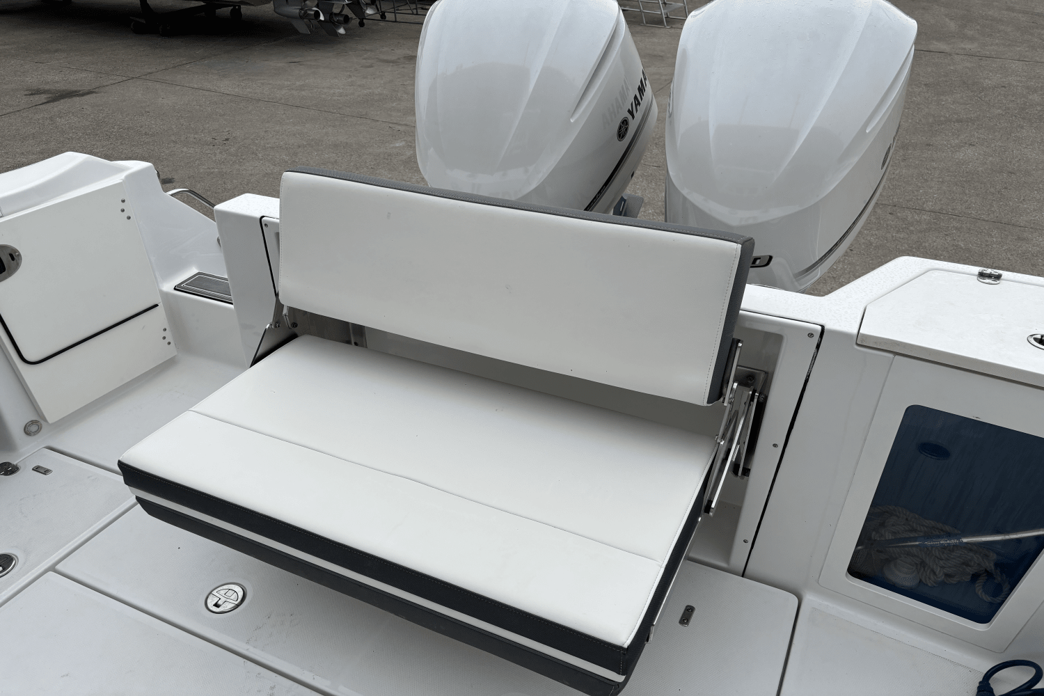 2020 Blackfin 332 CC Image Thumbnail #14
