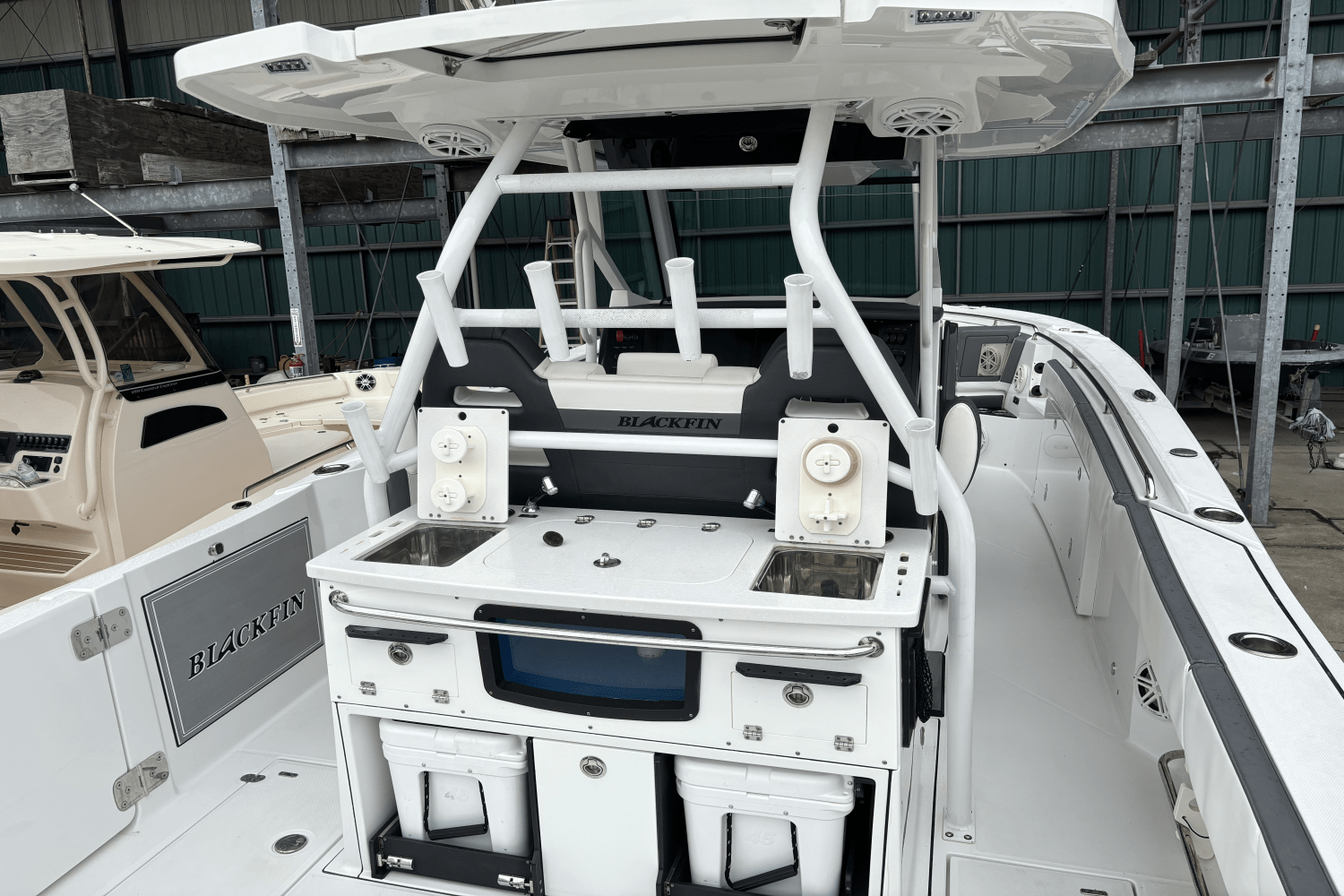2020 Blackfin 332 CC Image Thumbnail #6