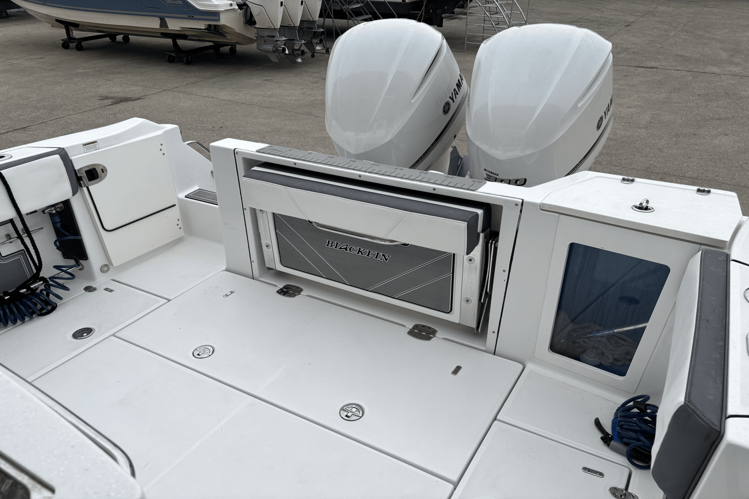 2020 Blackfin 332 CC Image Thumbnail #13