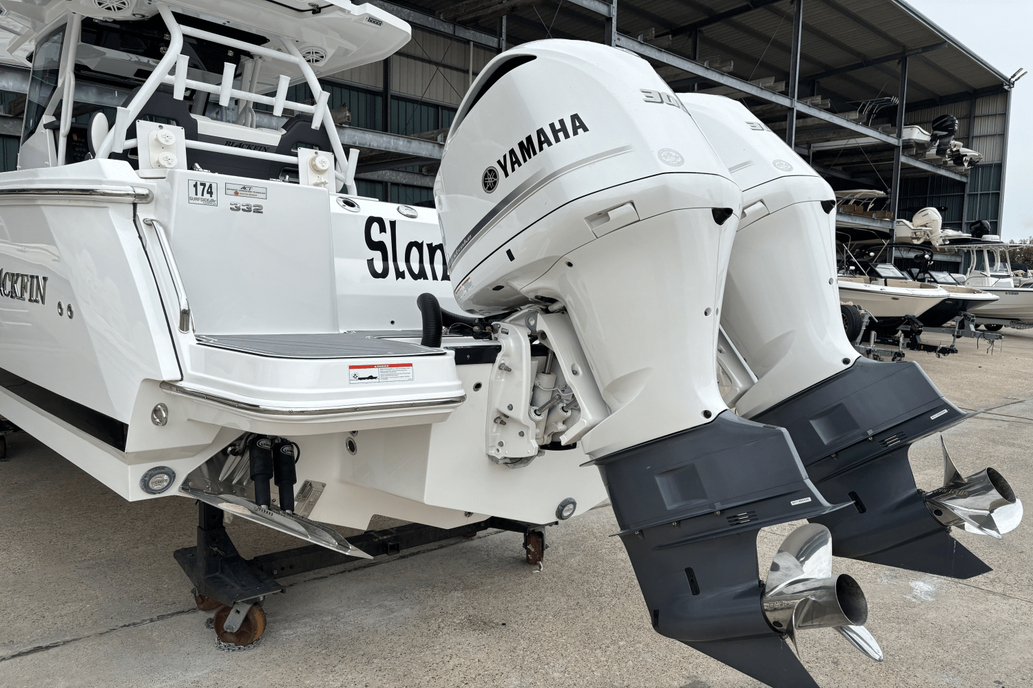2020 Blackfin 332 CC Image Thumbnail #4