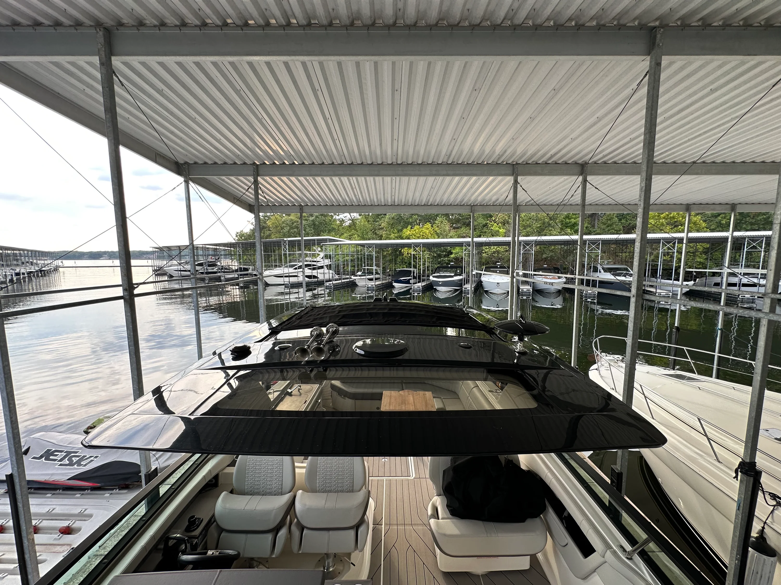 2022 Sea Ray 400 SLX Image Thumbnail #4