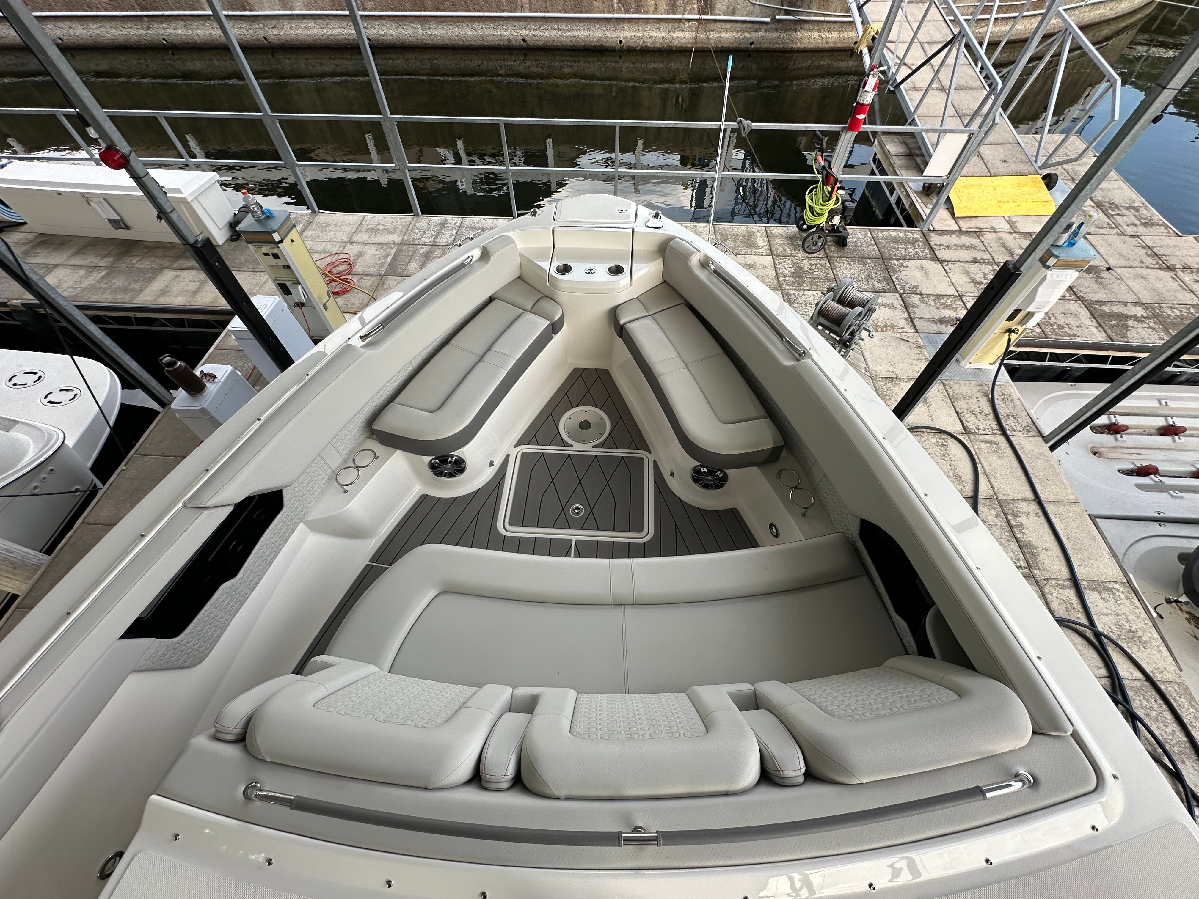 2022 Sea Ray 400 SLX Image Thumbnail #37