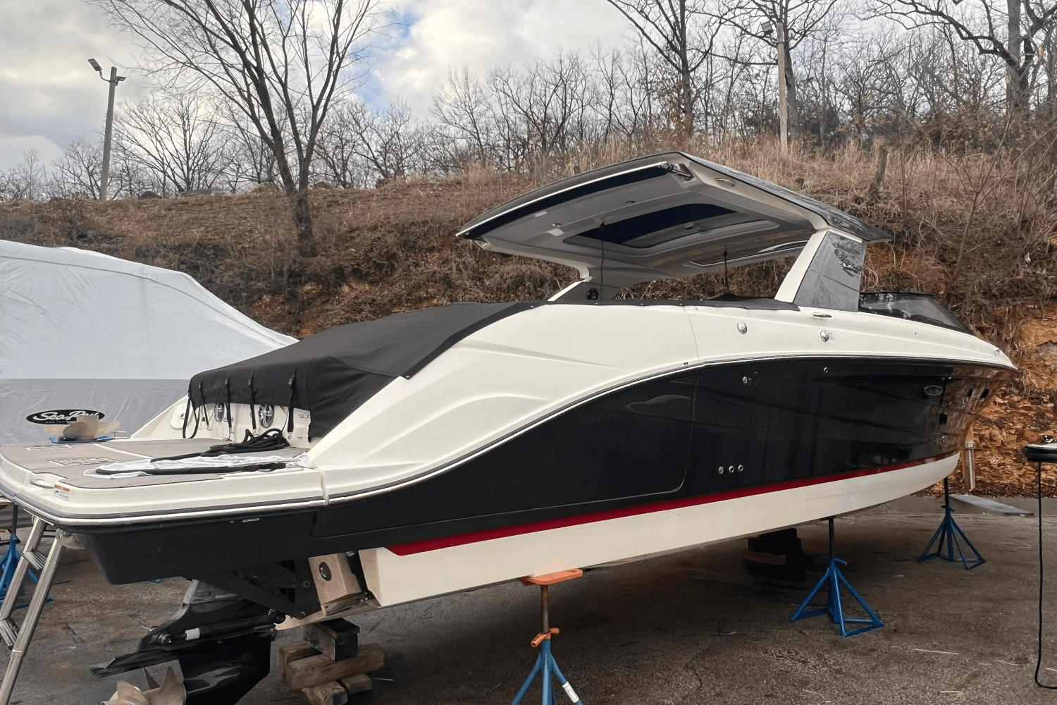 2022 Sea Ray 400 SLX Image Thumbnail #6