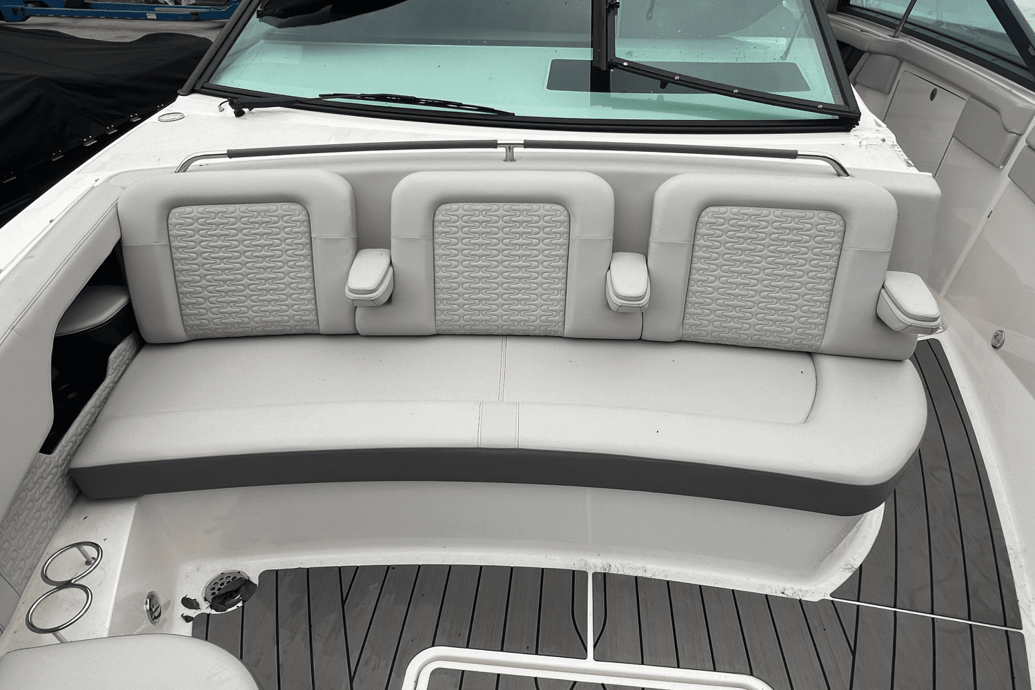 2022 Sea Ray 400 SLX Image Thumbnail #19