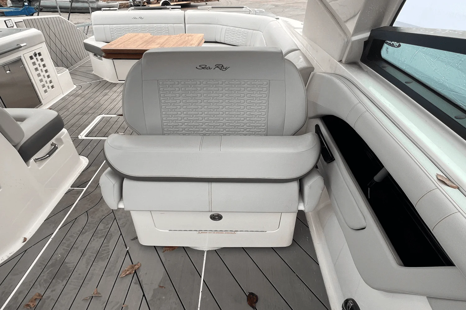 2022 Sea Ray 400 SLX Image Thumbnail #22