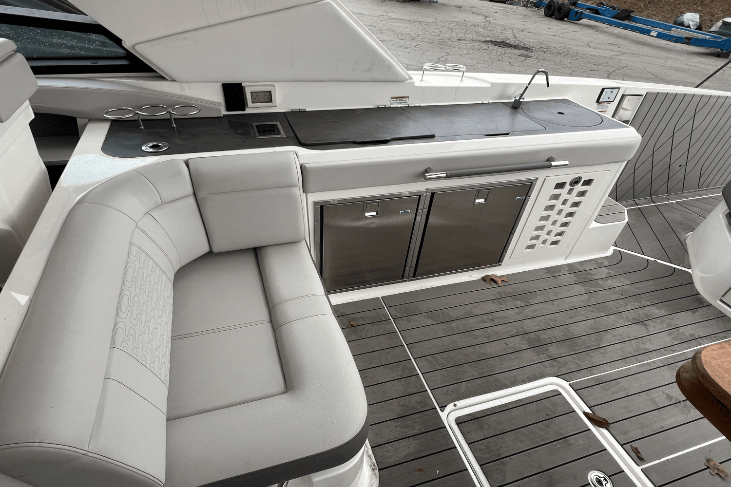 2022 Sea Ray 400 SLX Image Thumbnail #18