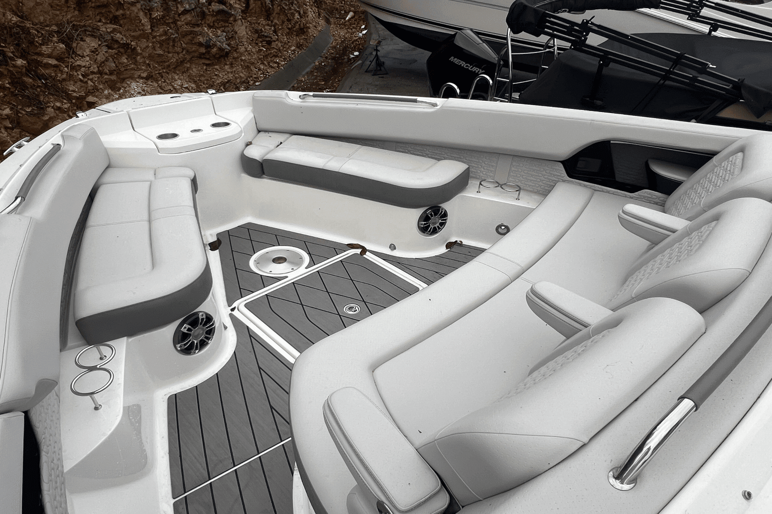 2022 Sea Ray 400 SLX Image Thumbnail #21