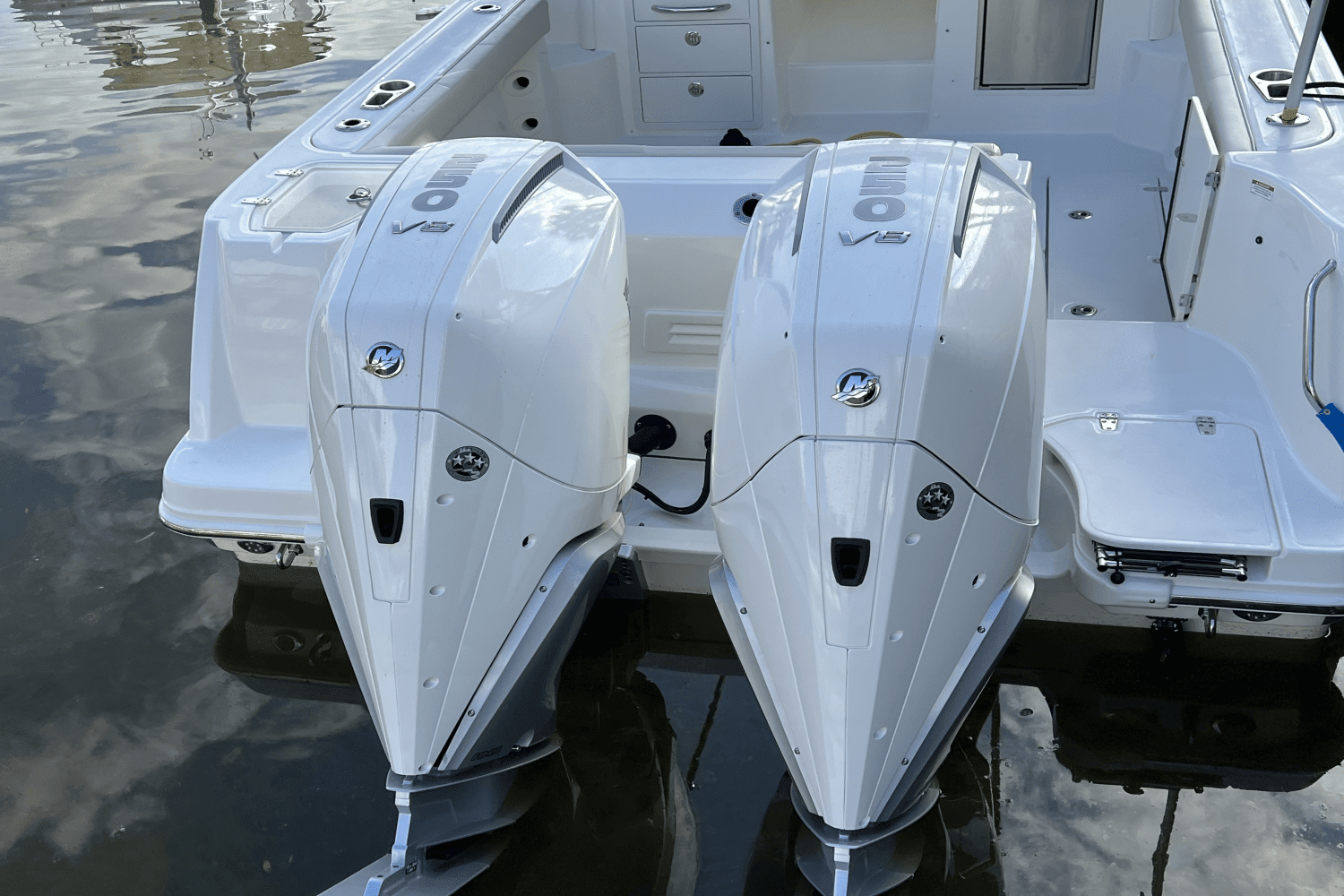 2025 Boston Whaler 285 Conquest Image Thumbnail #5