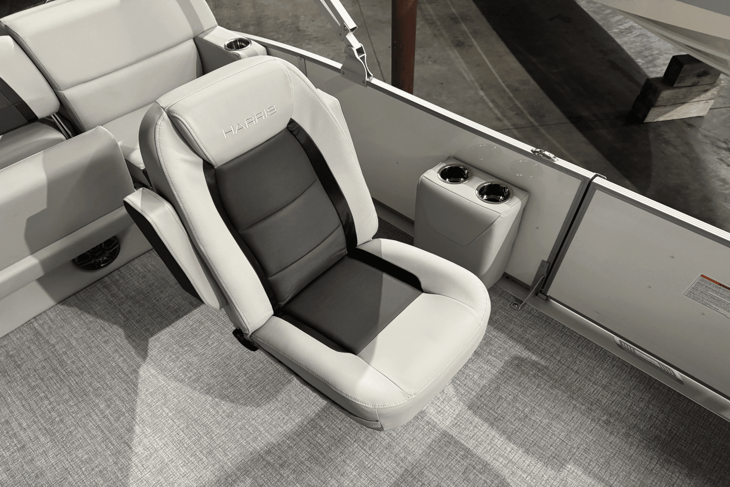 2025 Harris 230 Cruiser Image Thumbnail #15