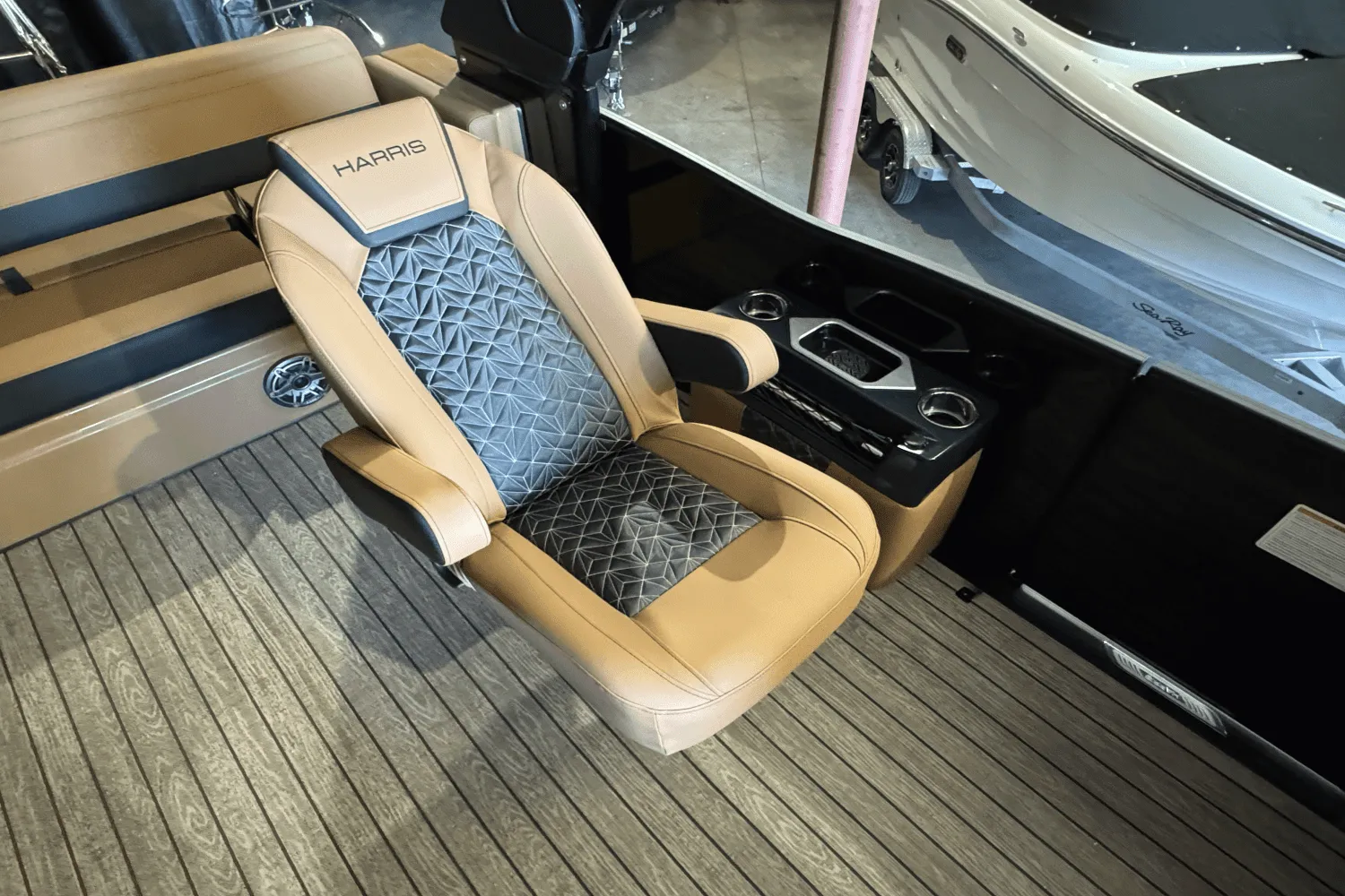 2025 Harris Grand Mariner 250 Image Thumbnail #11