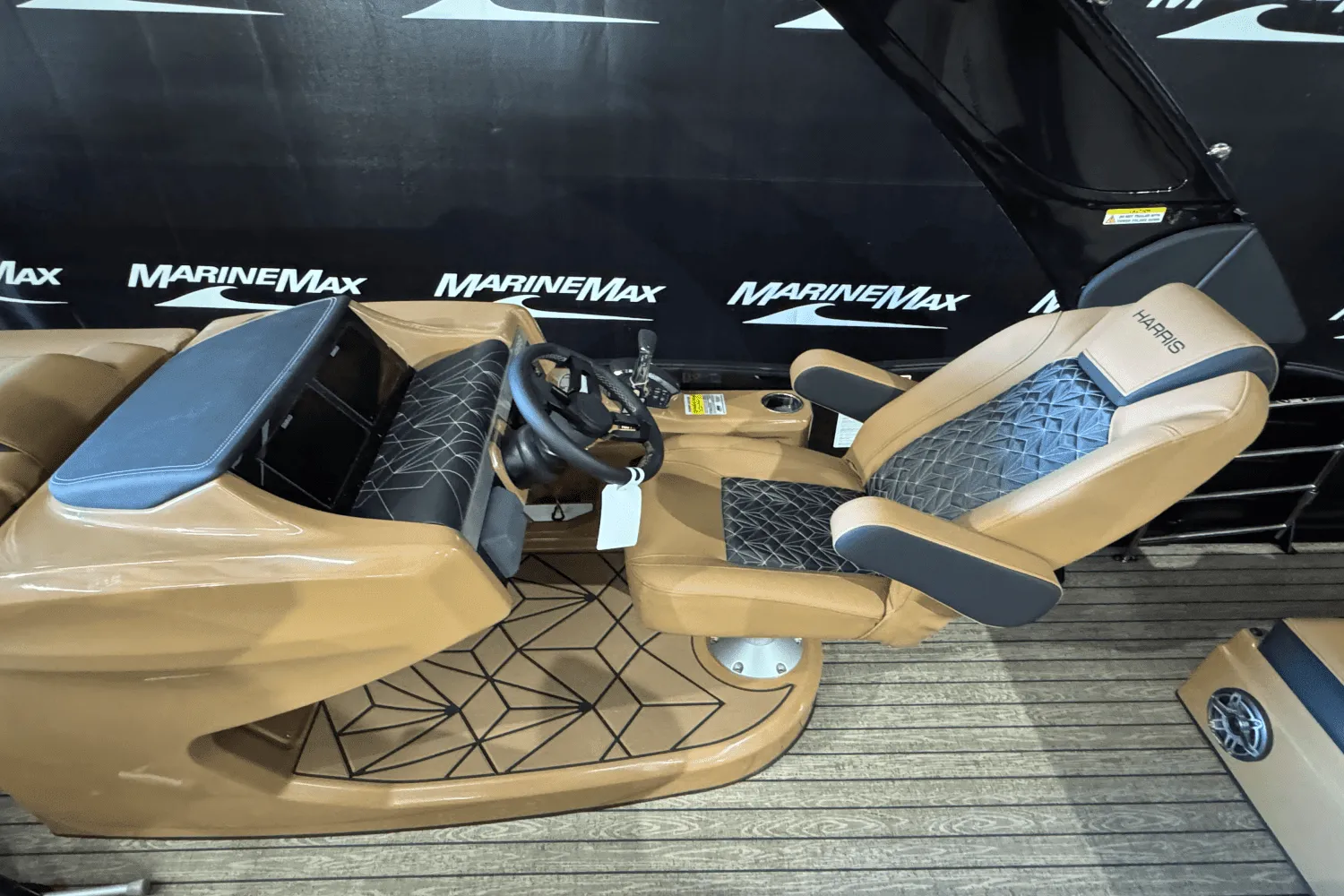 2025 Harris Grand Mariner 250 Image Thumbnail #14