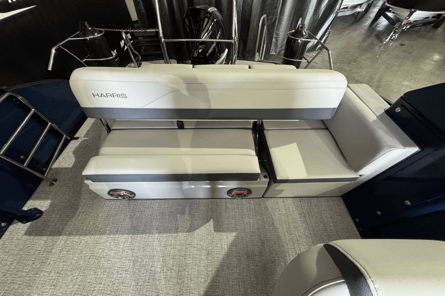 2025 Harris 230 Grand Mariner Image Thumbnail #10