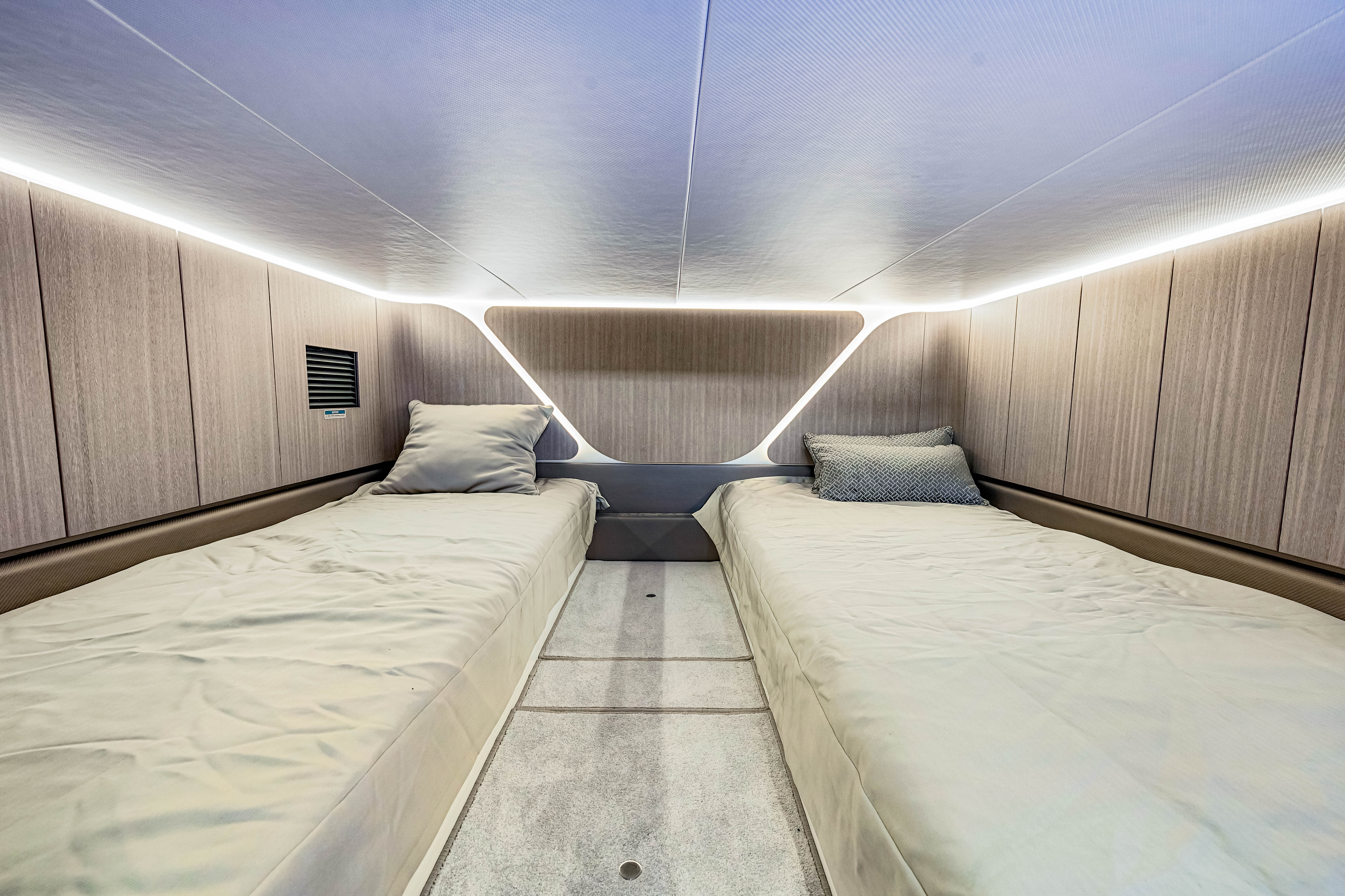 2025 Galeon 375 GTO Image Thumbnail #33