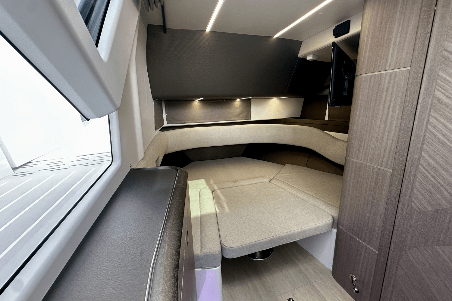 2026 Galeon 375 GTO Image Thumbnail #42