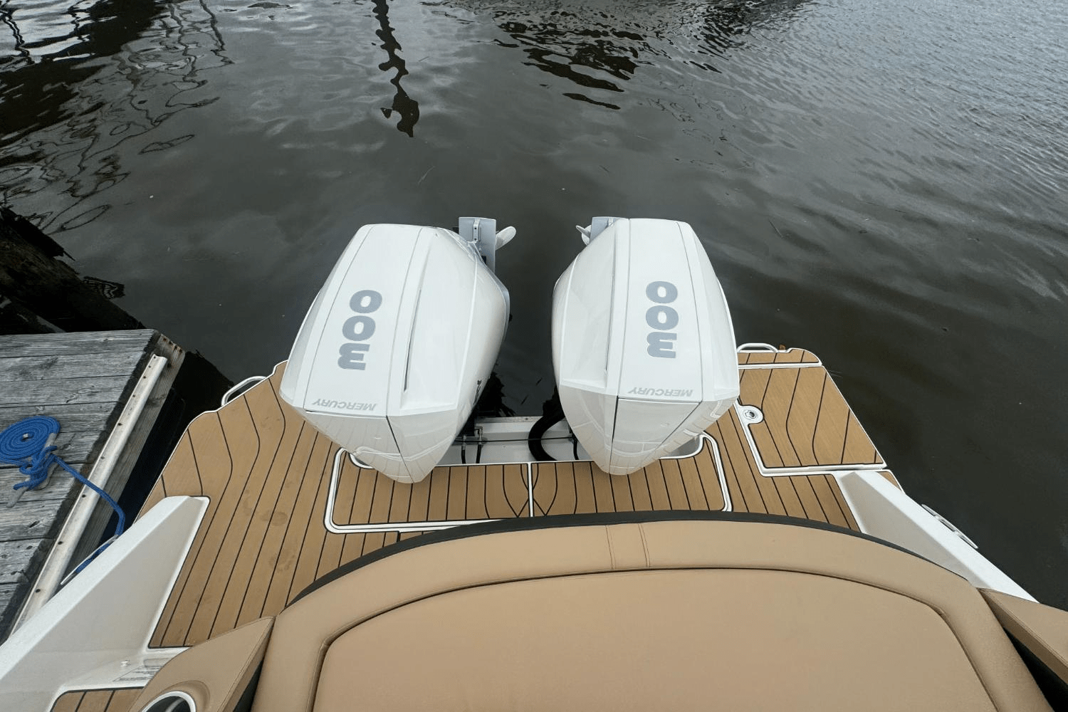 2023 Sea Ray SLX 310 Outboard Image Thumbnail #5