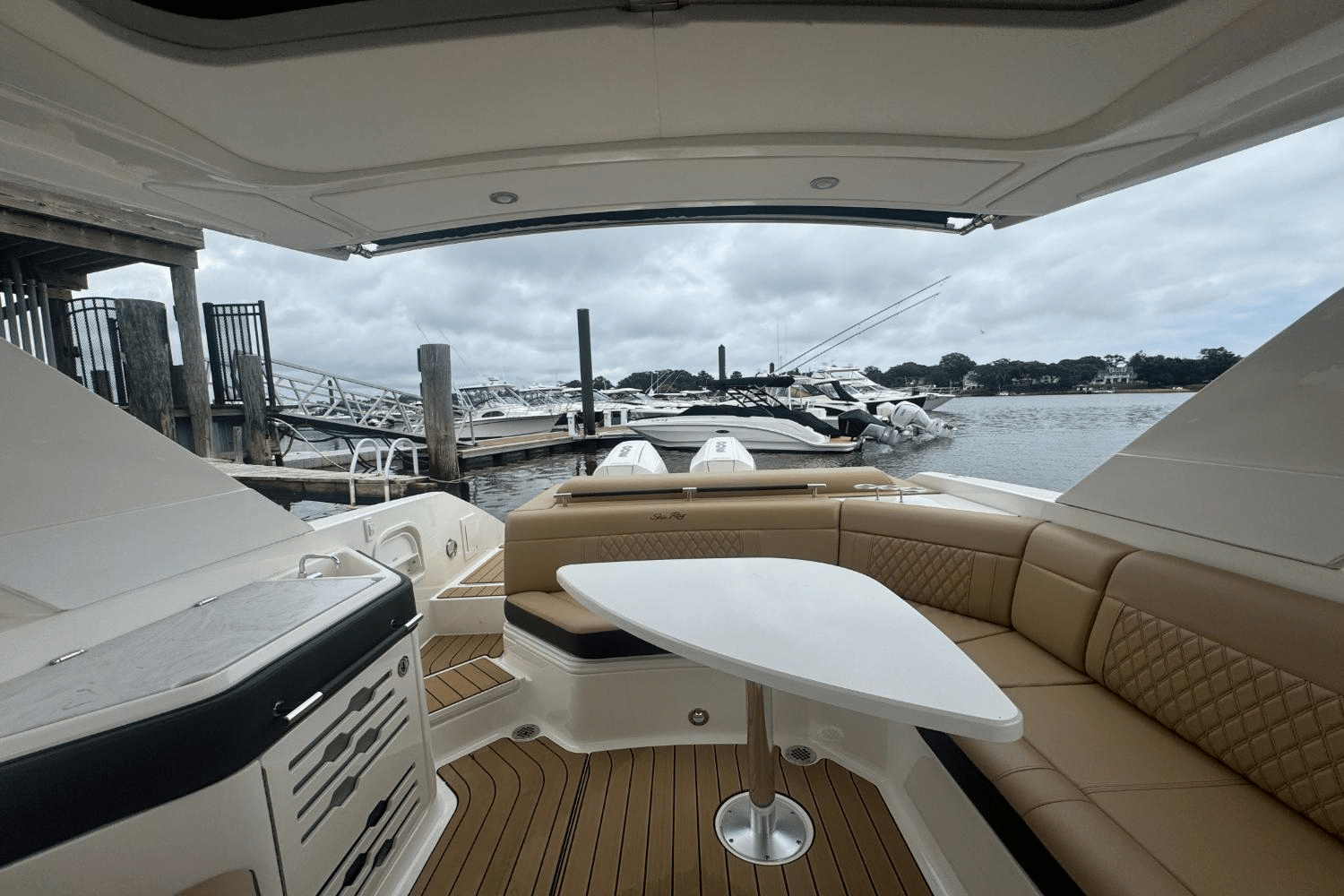 2023 Sea Ray SLX 310 Outboard Image Thumbnail #12