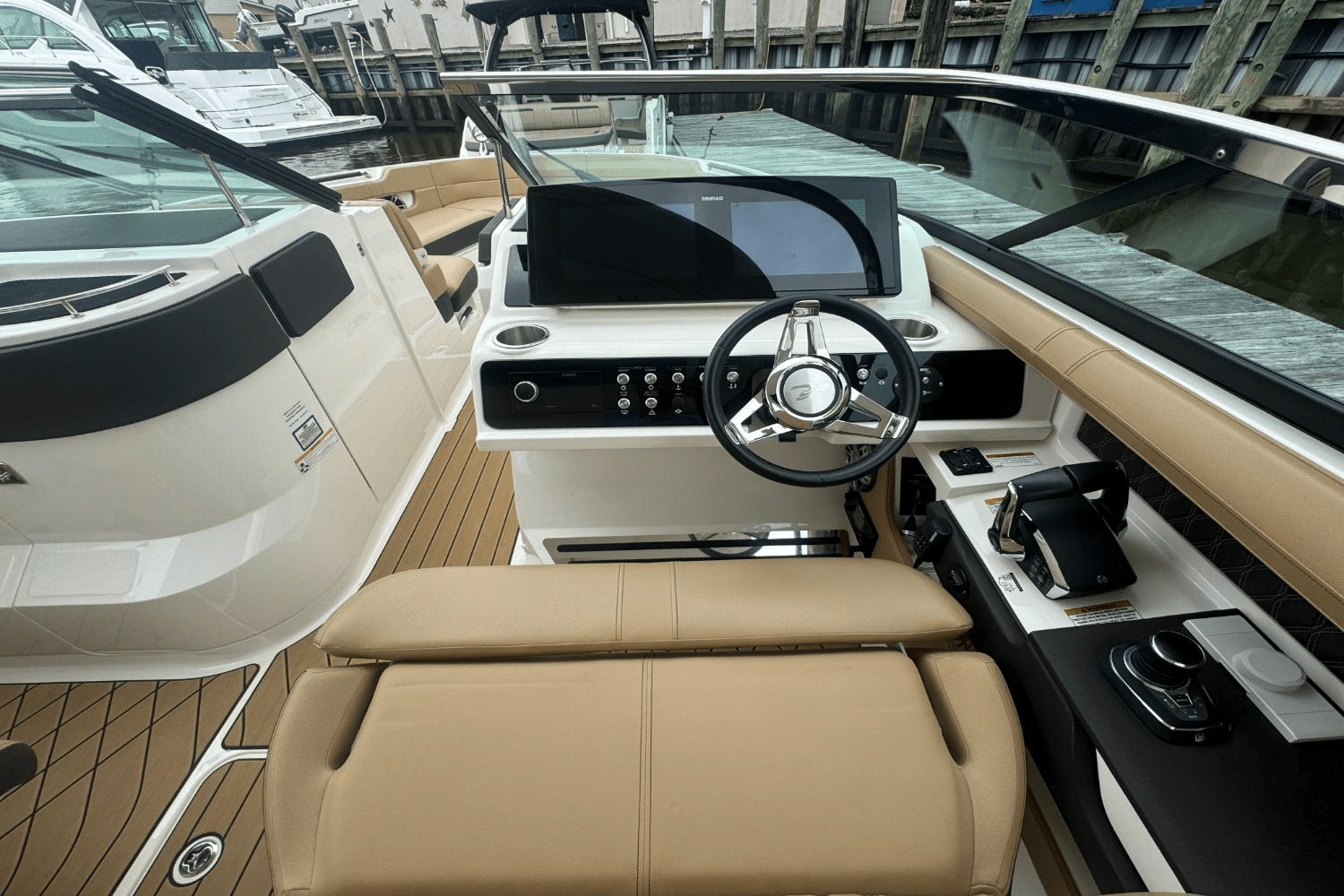 2023 Sea Ray SLX 310 Outboard Image Thumbnail #28